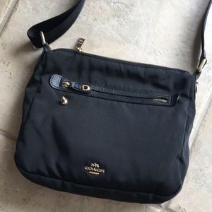 COACH Messenger Bag Black ✈️💄🕶